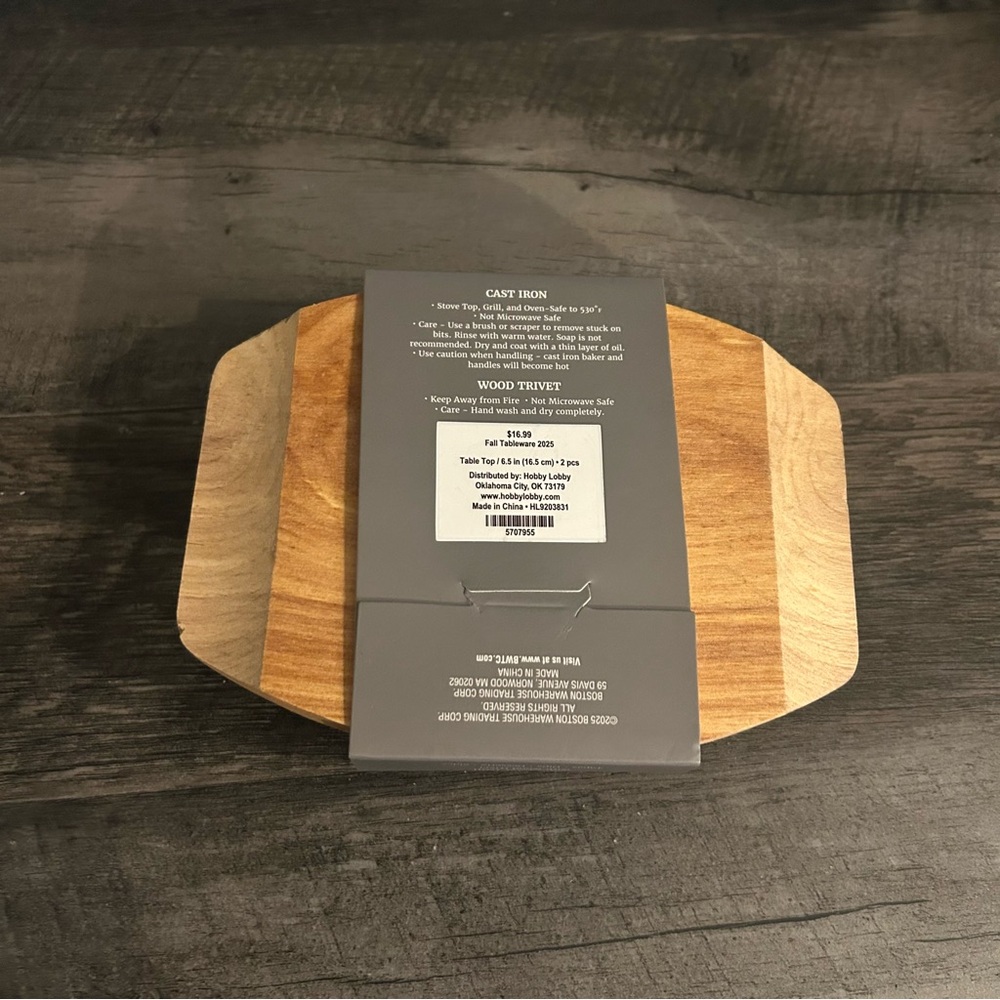 BW Home + Heart Mini Cast Iron Skillet with Wood Trivet Pre-seasoned - Picture 4 of 4